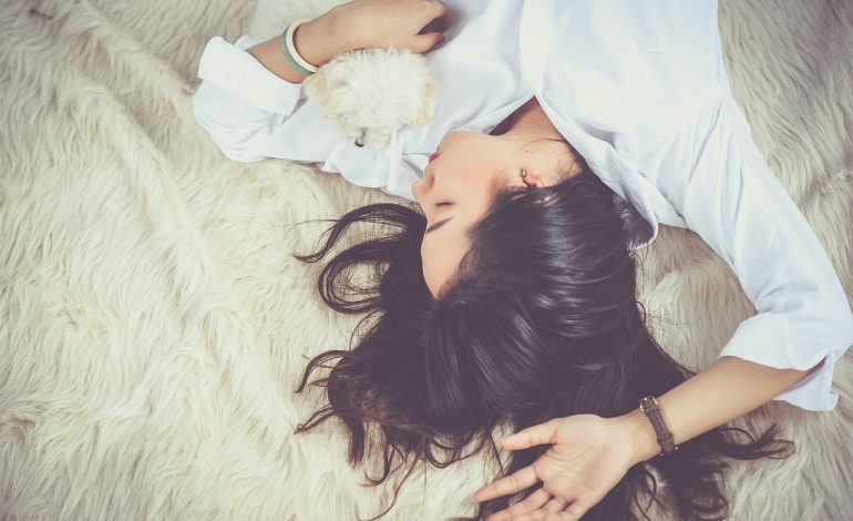 Do Not Go To Bed With Wet Hair, Here’s Why: