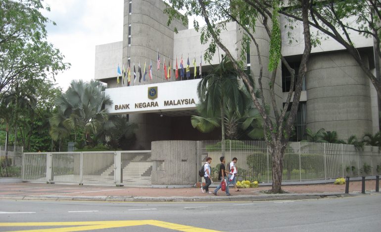 Bank Negara Pays RM5.25B Dividend To Government