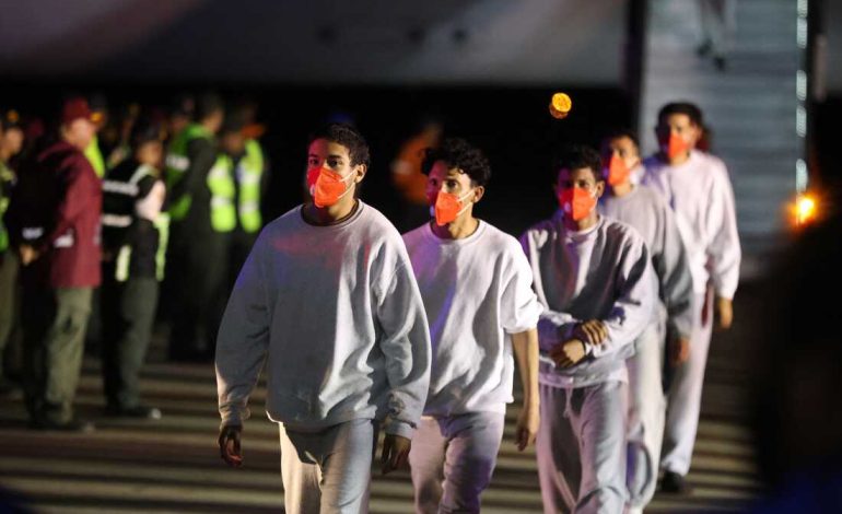 Trump administration deports Venezuelans, breaches court orders