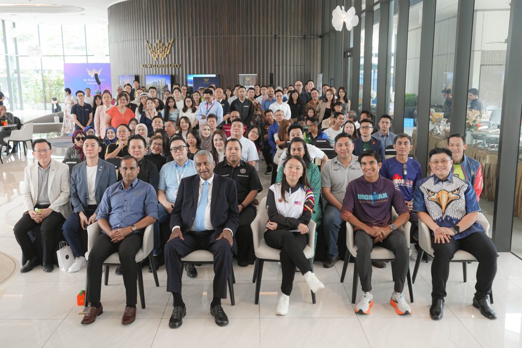 Malaysia’s Minister of Youth & Sports, YB Hannah Yeoh, attended and witnessed the send-off ceremony for Dato’ Sri Vincent Tiew and YB Syed Saddiq as they embark on their journey to the Ironman World Championship 2025.